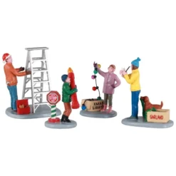 Lemax Getting Ready To Decorate (Set Of 4) - Figurine Set