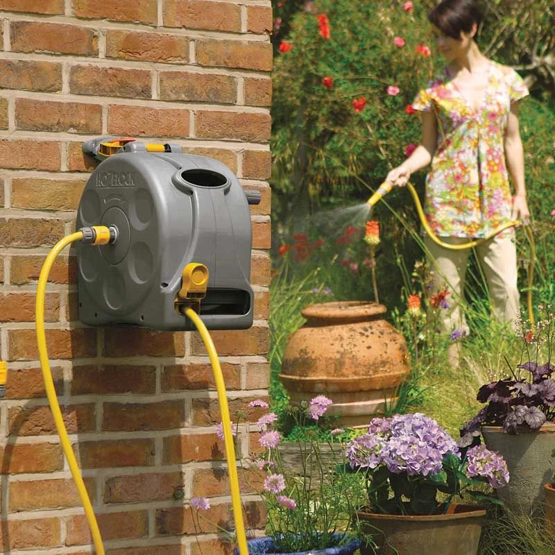 Hozelock - Compact Reel 2-in-1 2 Hozelock - Compact Reel 2-in-1 - Image 2