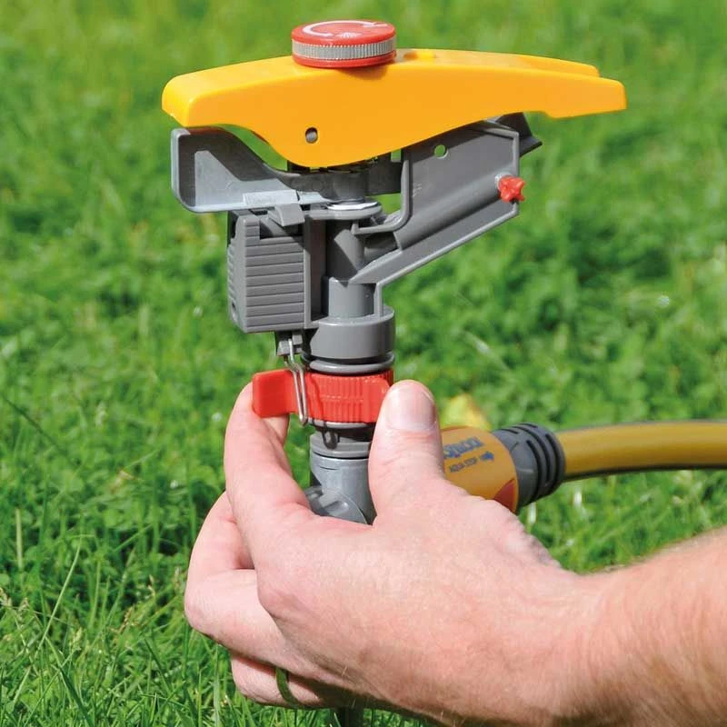 Hozelock Plus - Pulsating Sprinkler 2 Hozelock Plus - Pulsating Sprinkler - Image 2