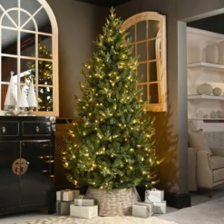 Pre-lit Royal Fir Artificial Christmas Tree